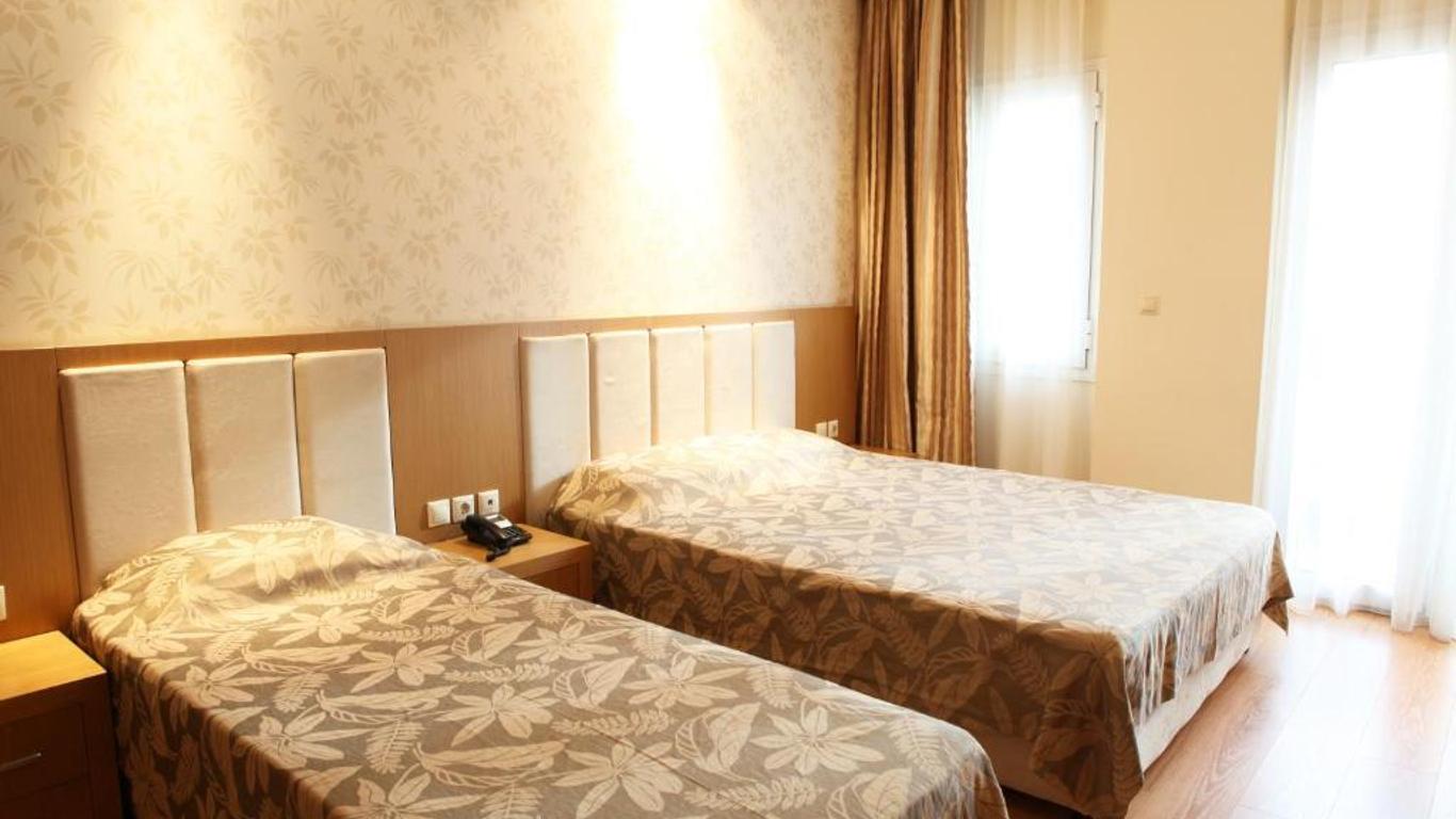 Hotel Alfa