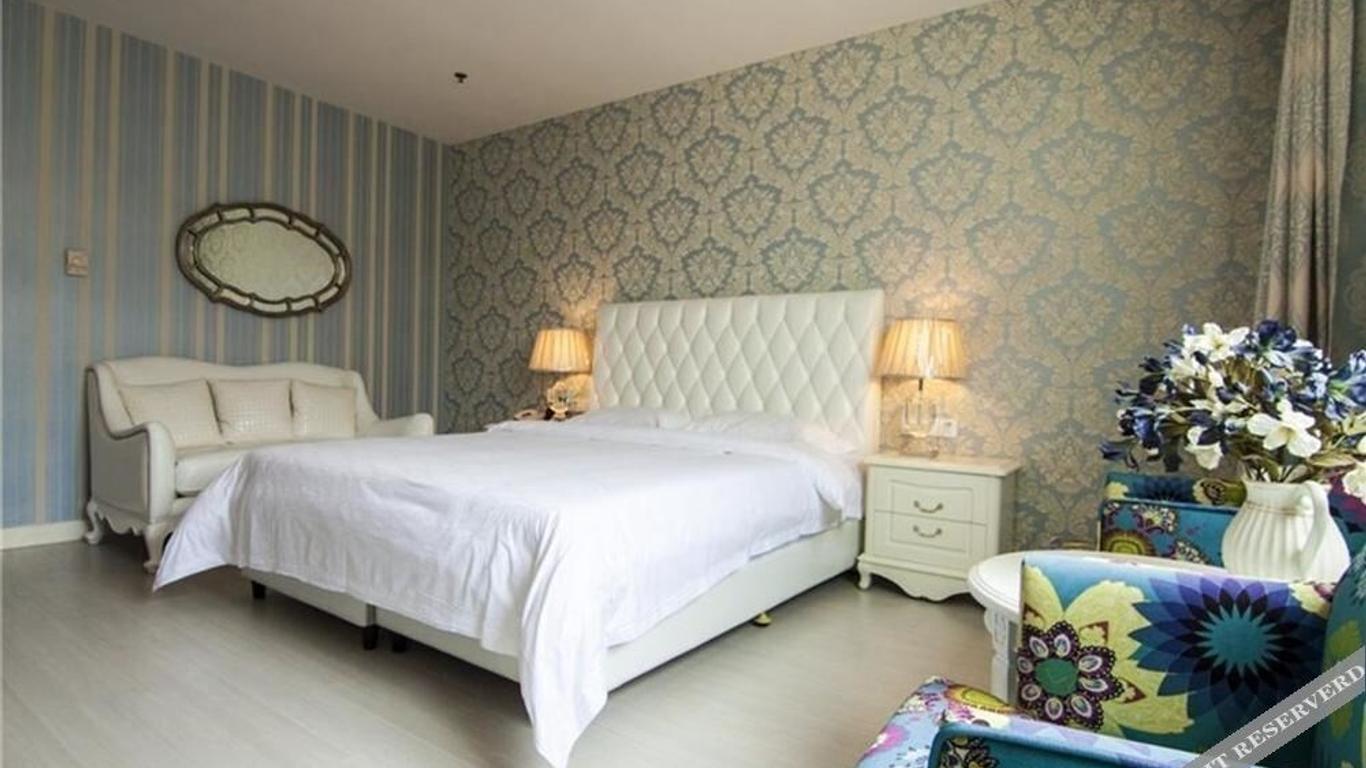 Everbright Business Hotel