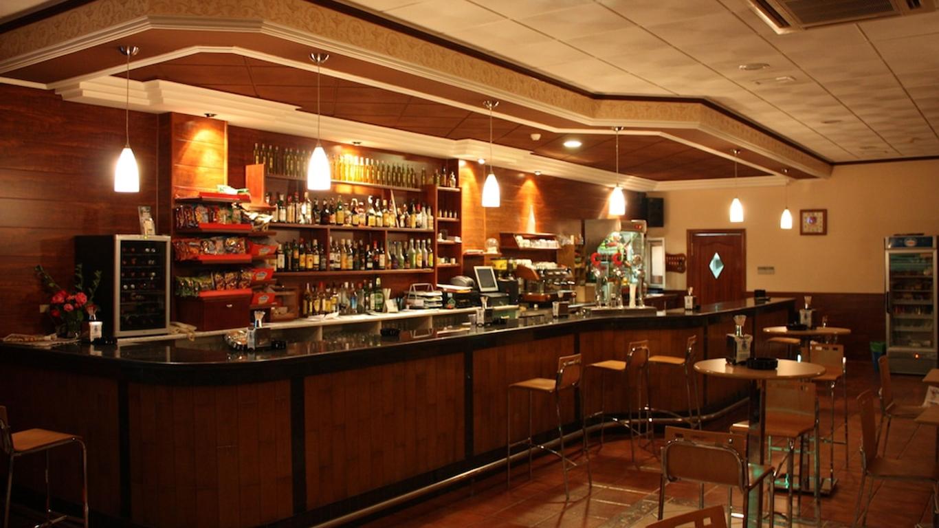 Hotel Ciudad Pozo Alcón