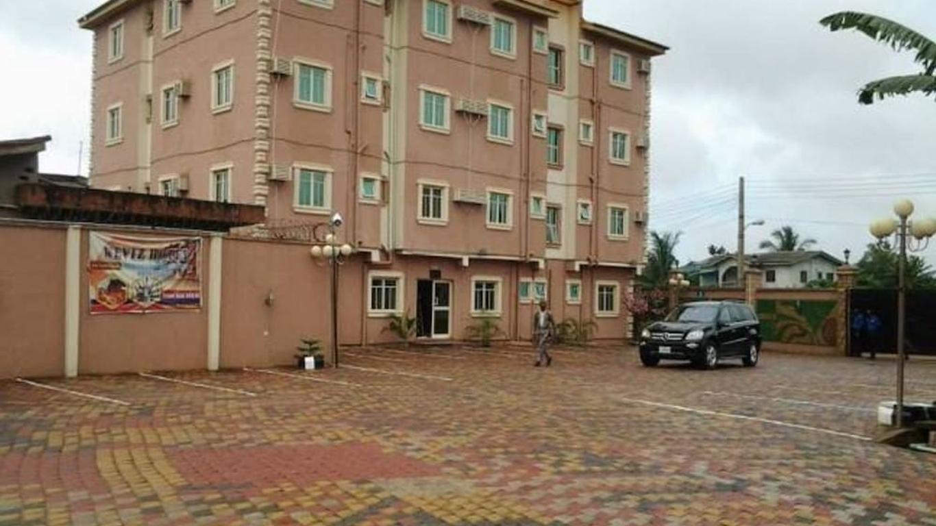 Keviz Hotels