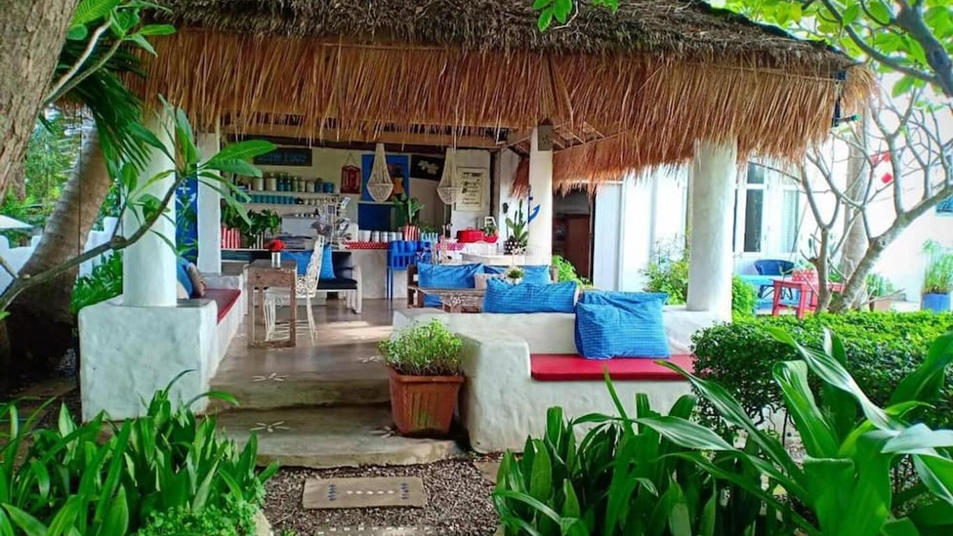 Hua Plee Lazy Beach Hotel