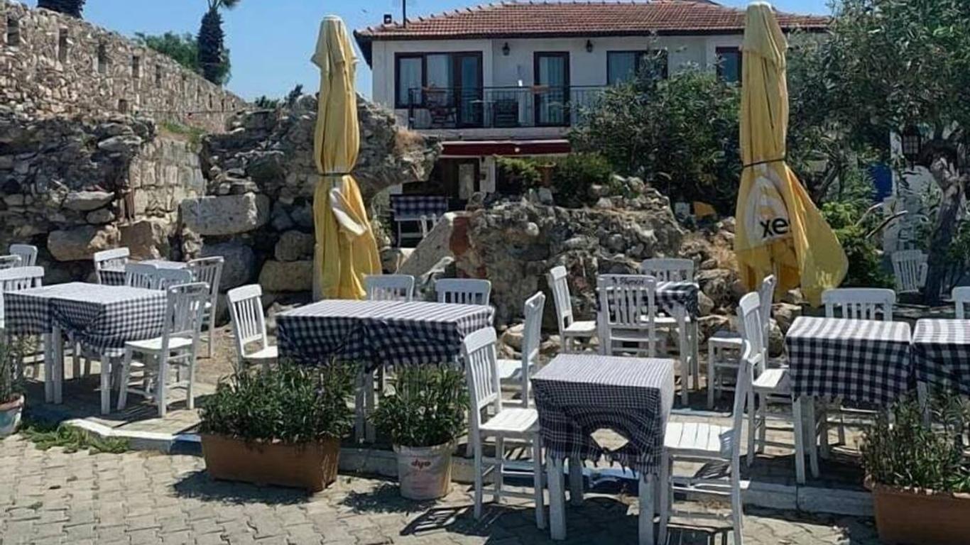 Silenos Boutique Hotel