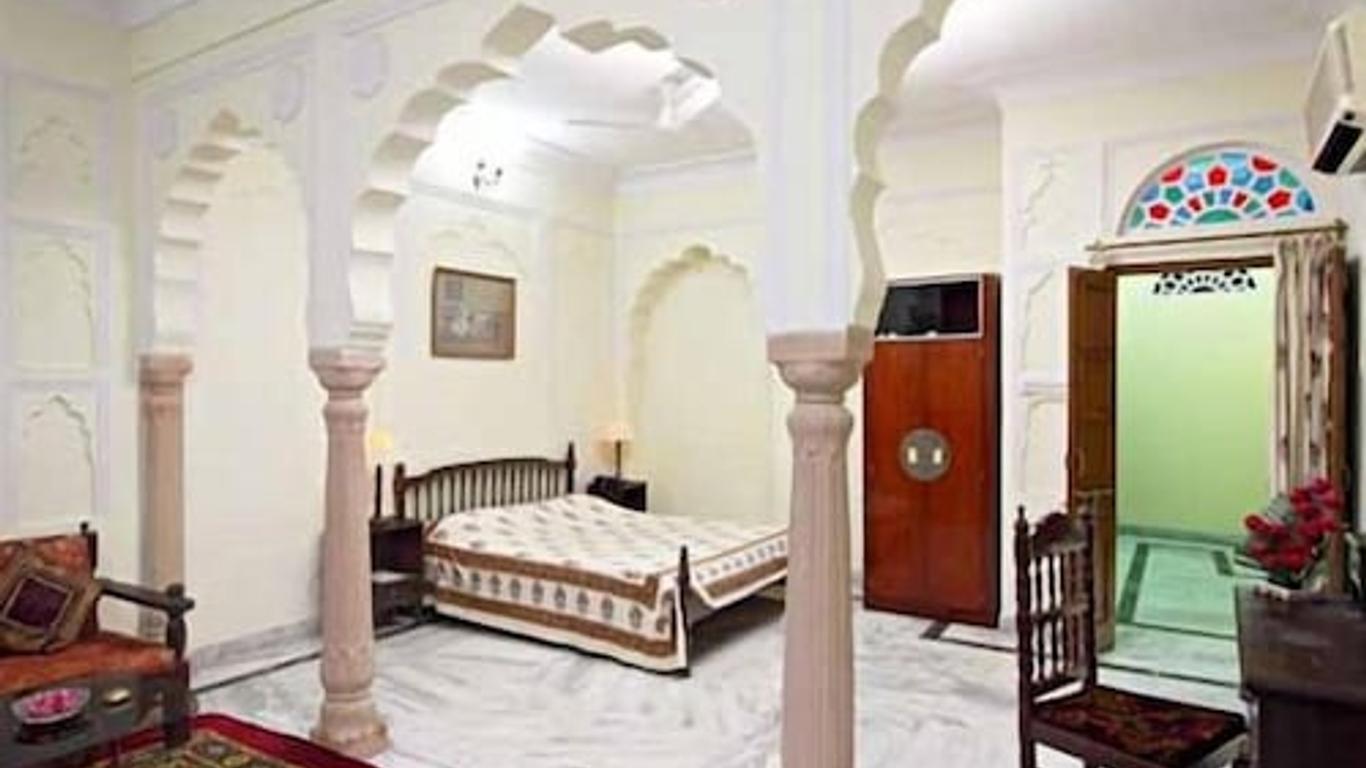 Janak Palace