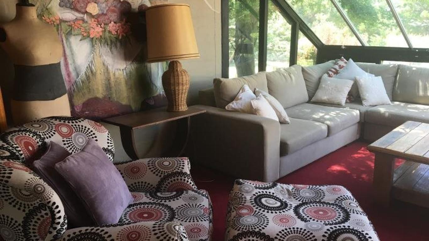 Crackenback Farm Guesthouse