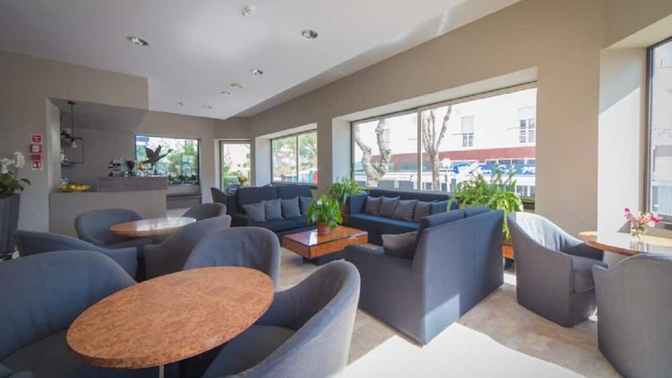 Mediterraneo Hotel & Suites