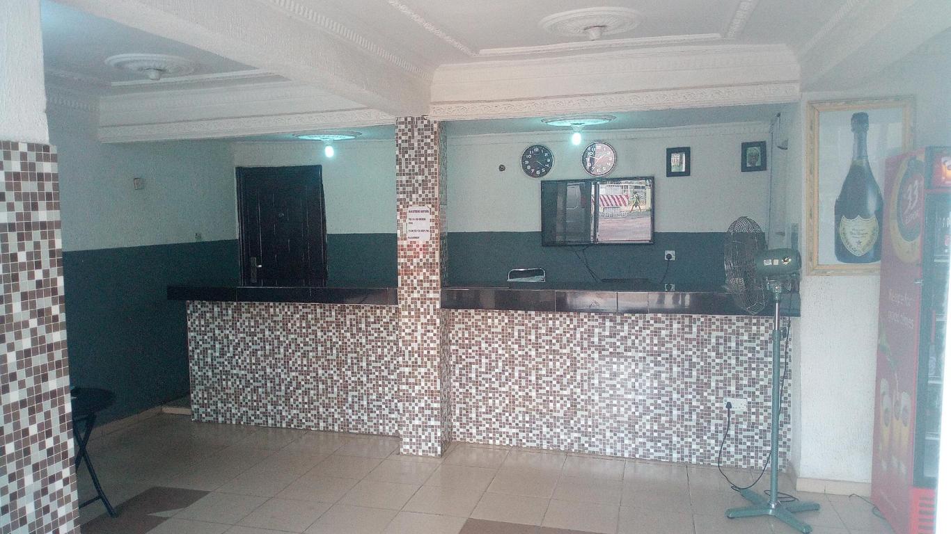 Da 411 Hotel