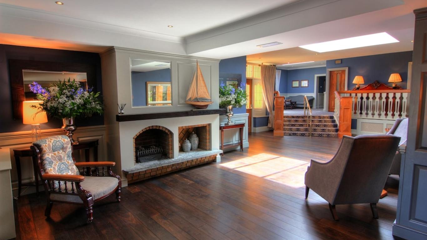 Devon Inn Hotel