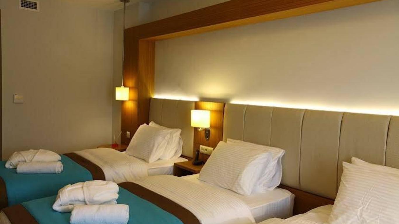 Ela Hotel