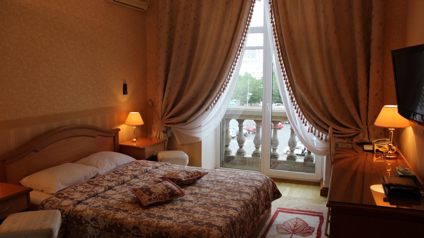 Intourist Hotel