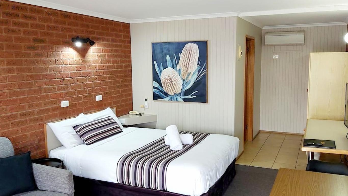Country Mile Motor Inn