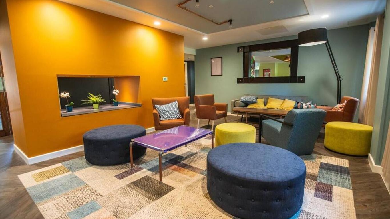 Jonas Hotel