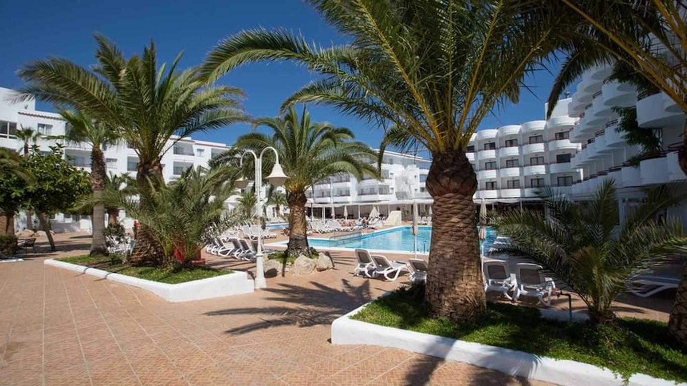 Coral Star Apartments