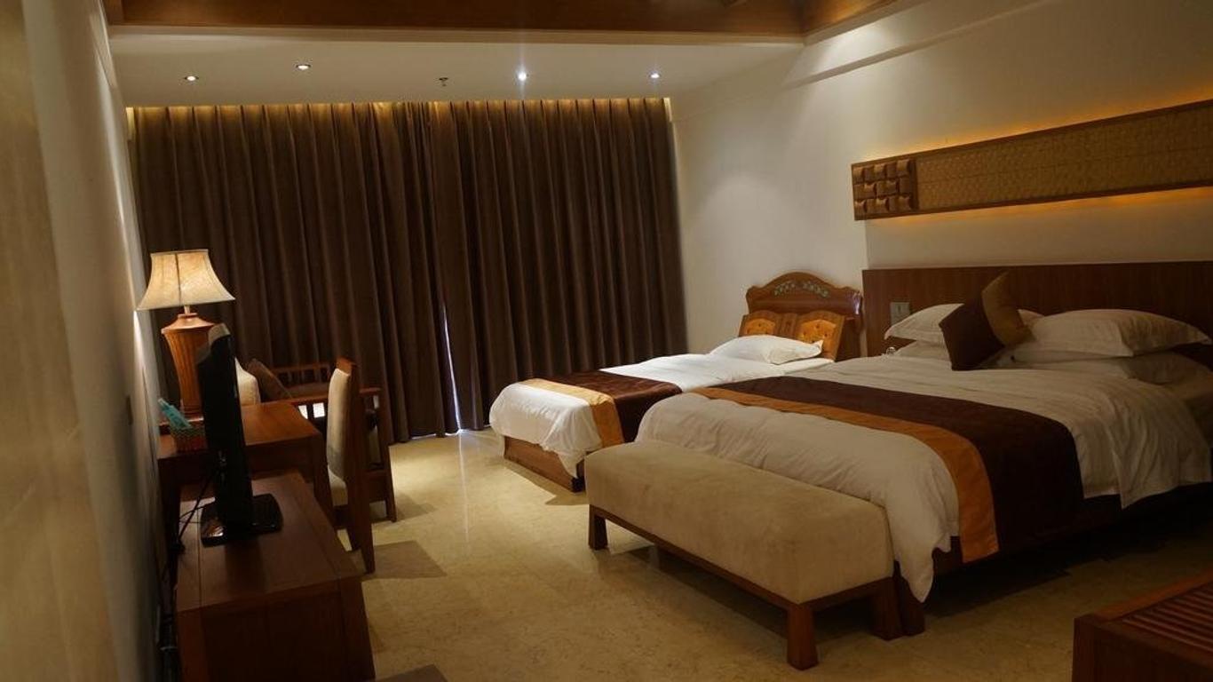 Hainan Qixian Yaochi Springs Resort