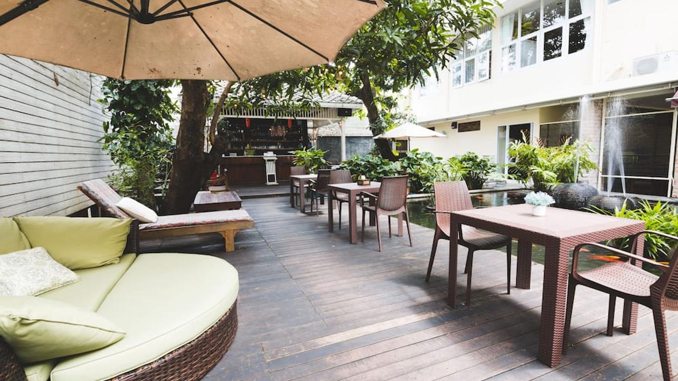 Issara By D Hostel
