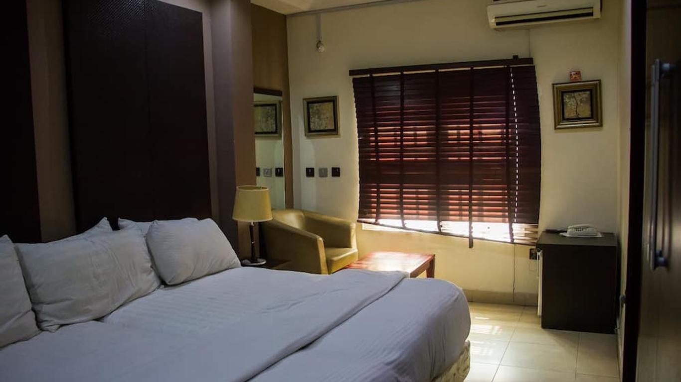 Chelsea Suites Annex