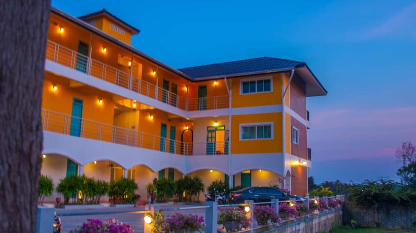 Baanlugchange Hotel