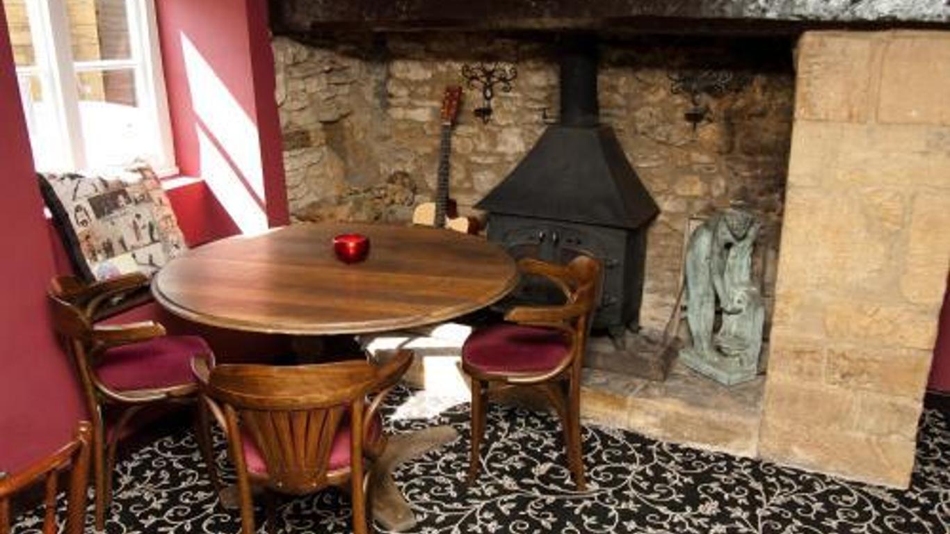 Inn The Square