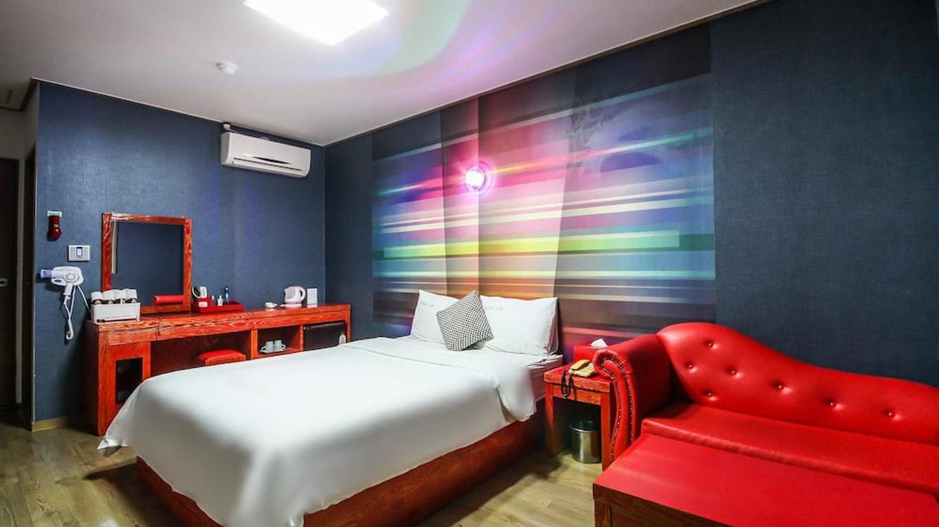 Hotel Lie
