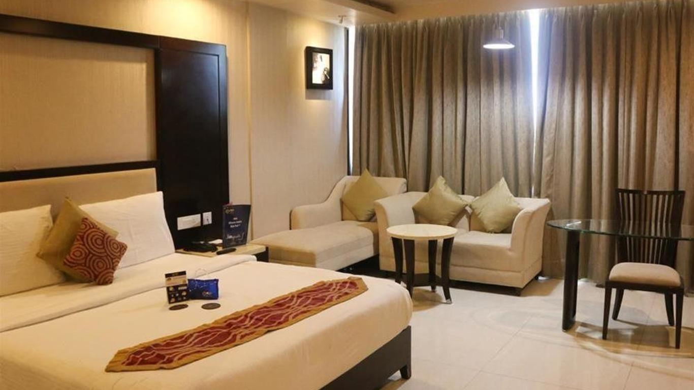 Hotel East West