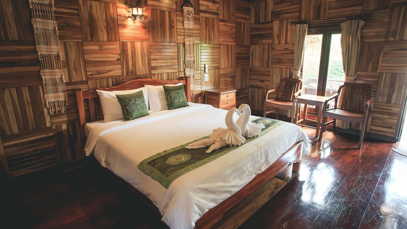 Baan Baitan Resort