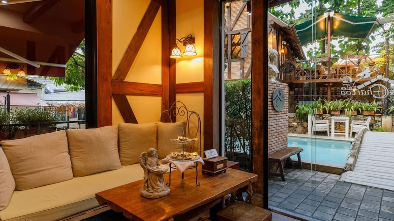 Le Charcoa Hotel
