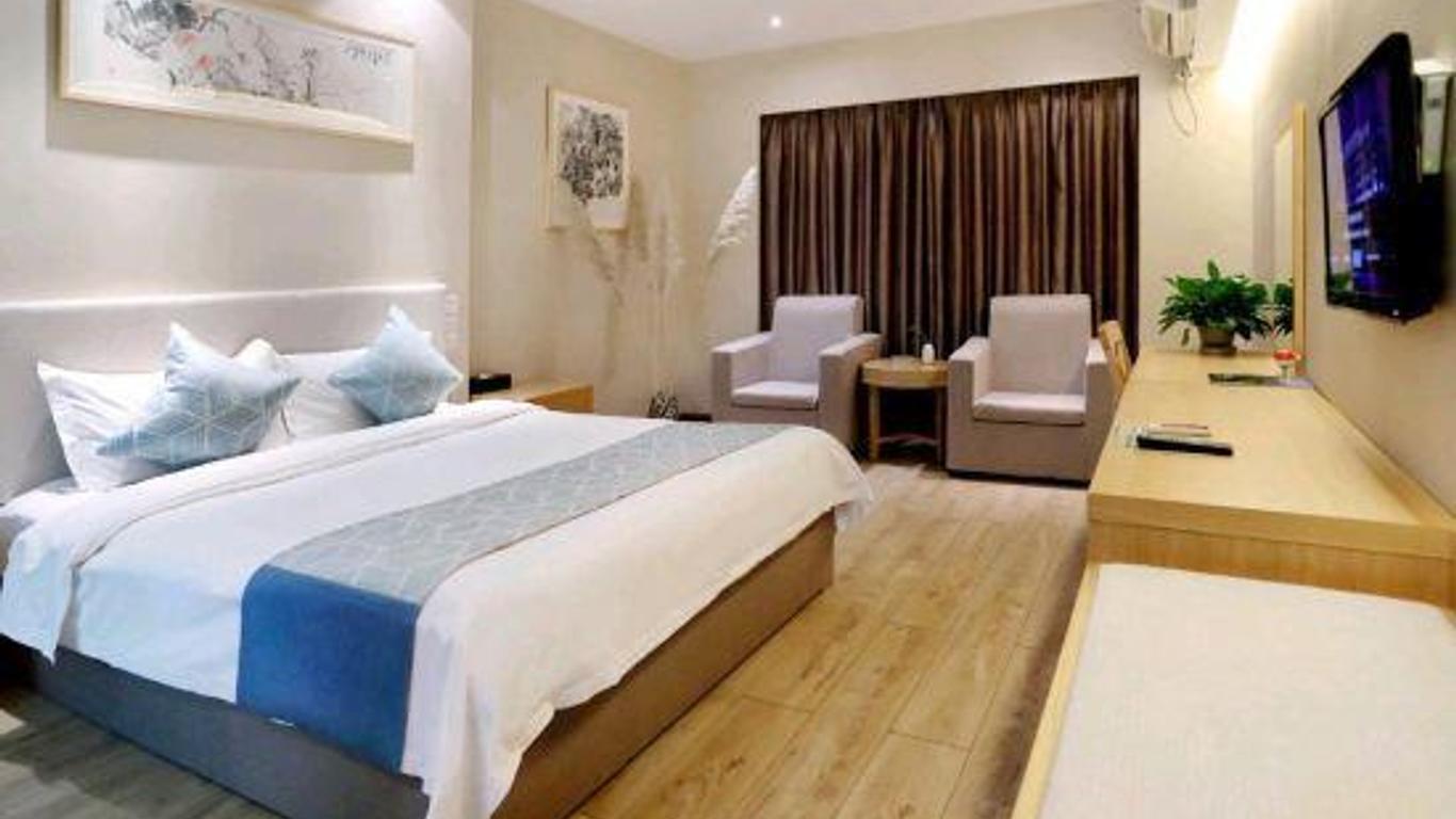 Nantai Crystal Hotel