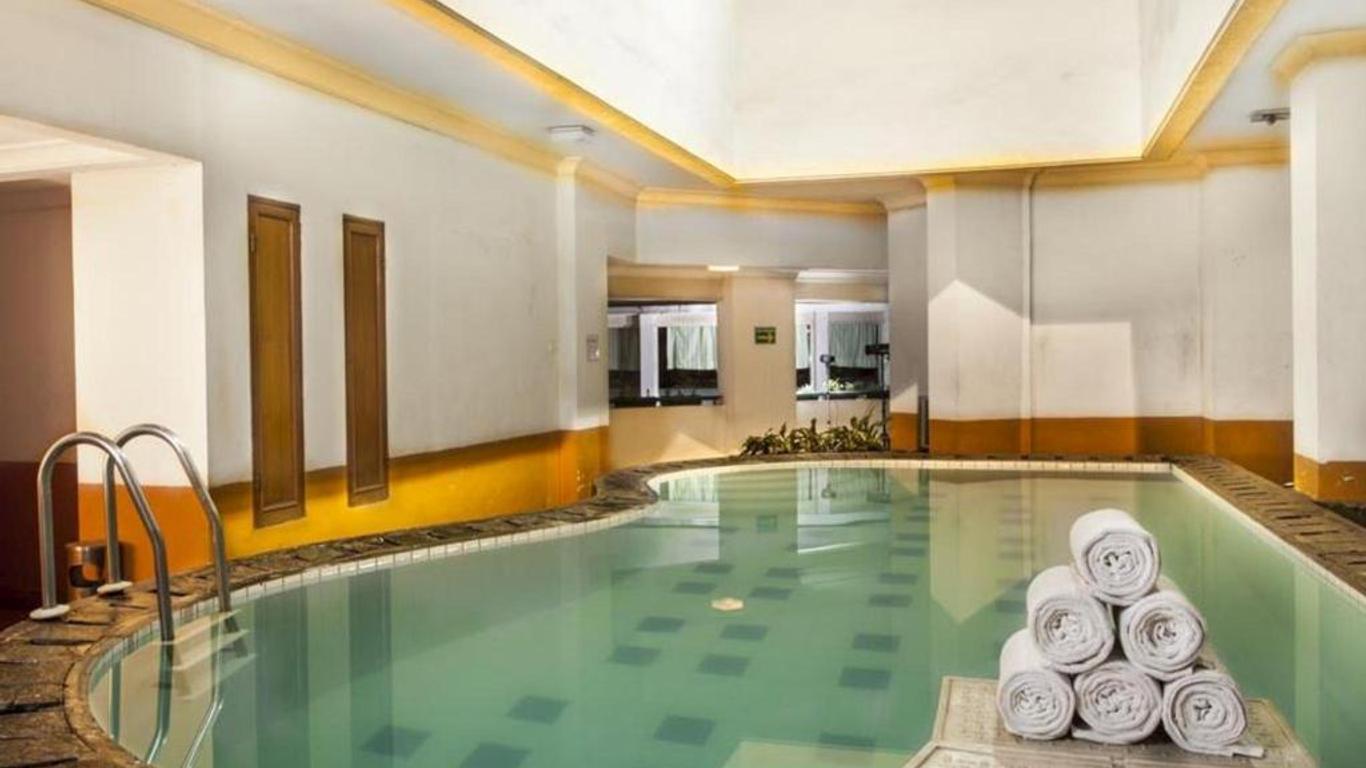 Nalendra Hotel