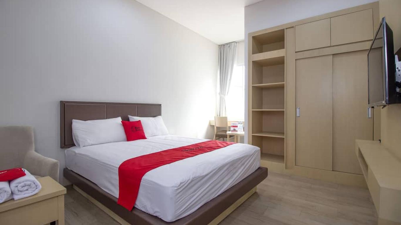 RedDoorz Plus @ Scbd