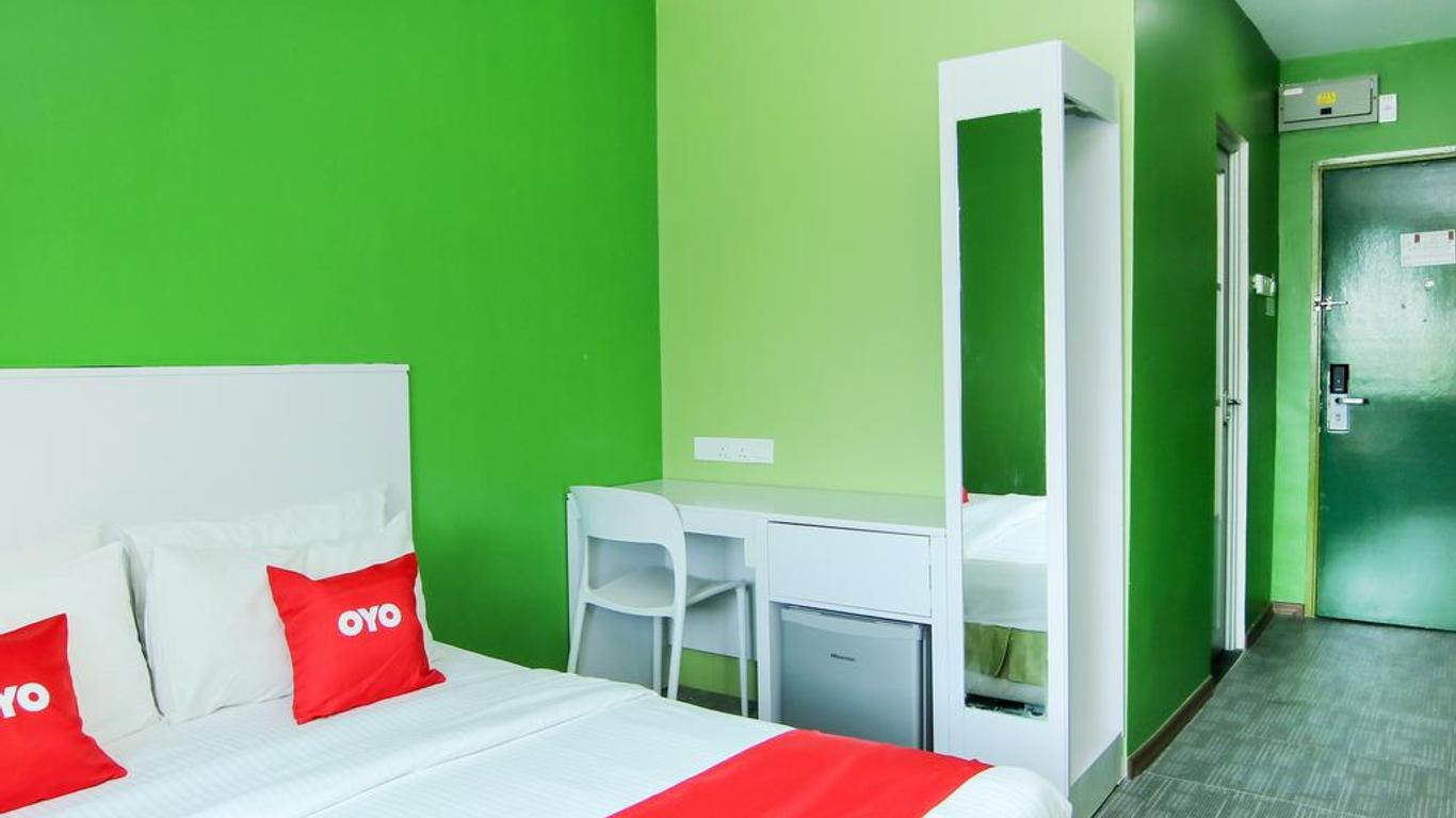 OYO 89848 Link Boutique Hotel
