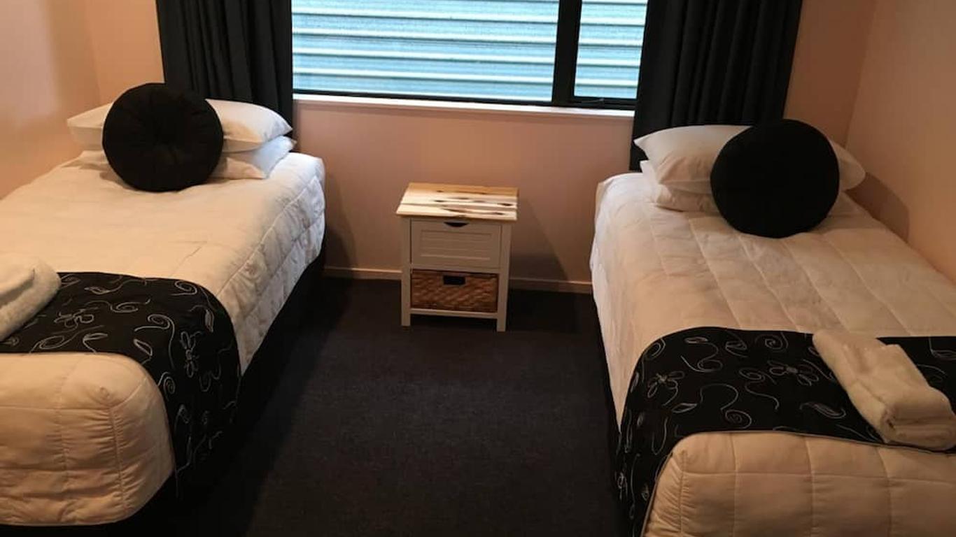 Kiwi Court Motel