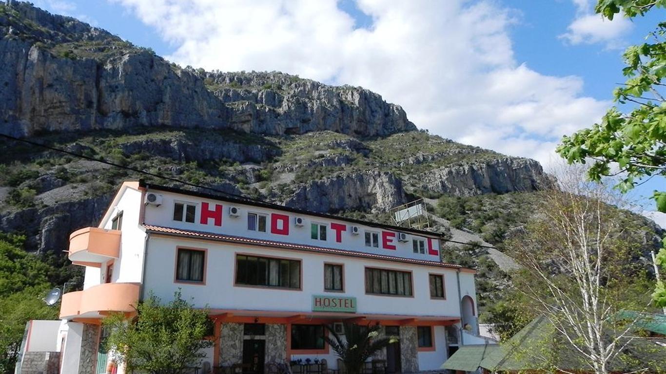 Hostel Izvor