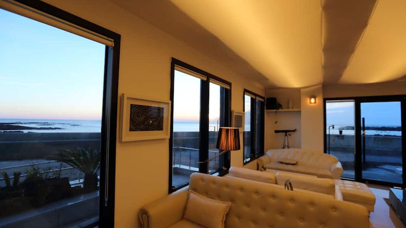 Hotel52