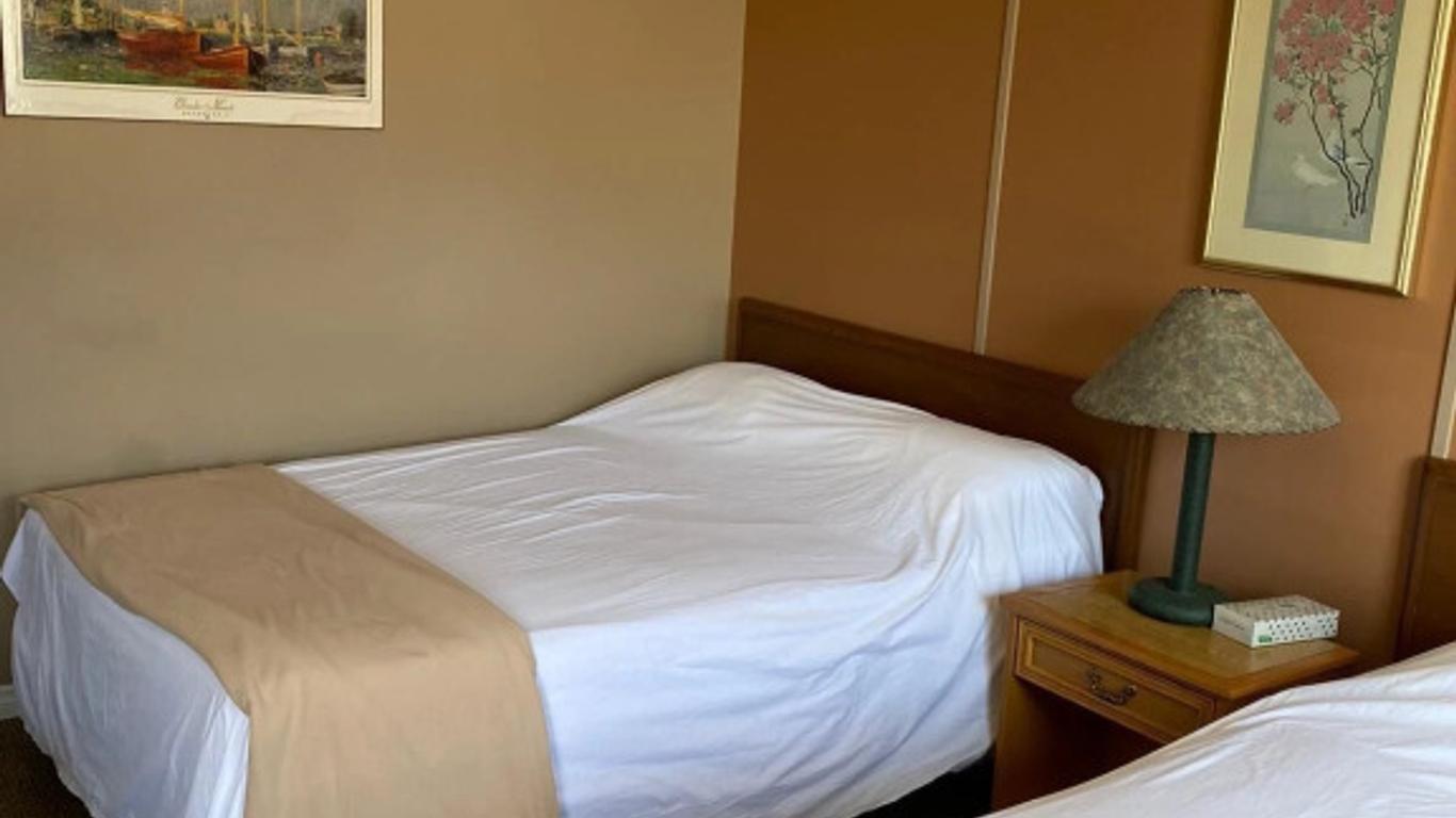 Ashern Motor Hotel