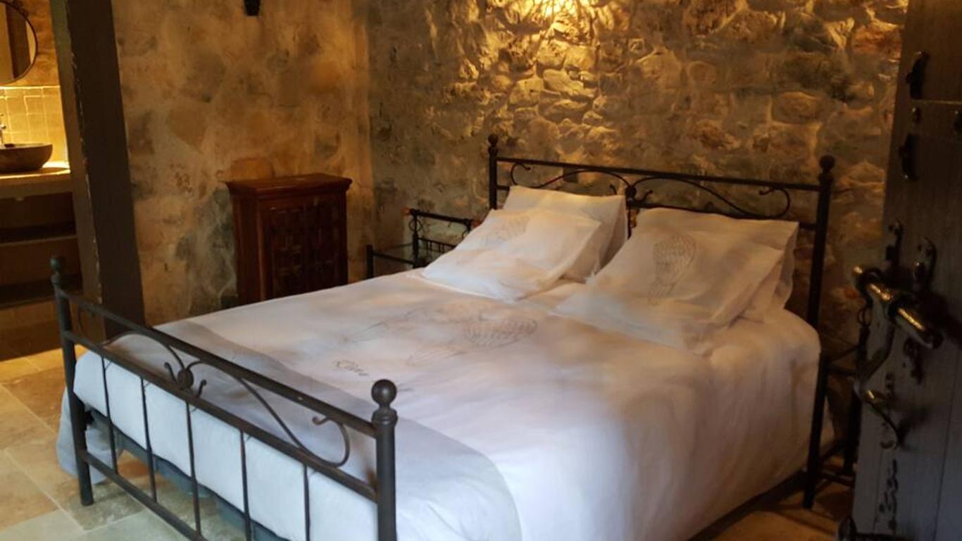 Le Donjon des Combes et son Spa