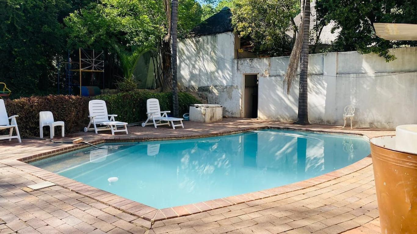 Rosebank Lodge And Backpacker