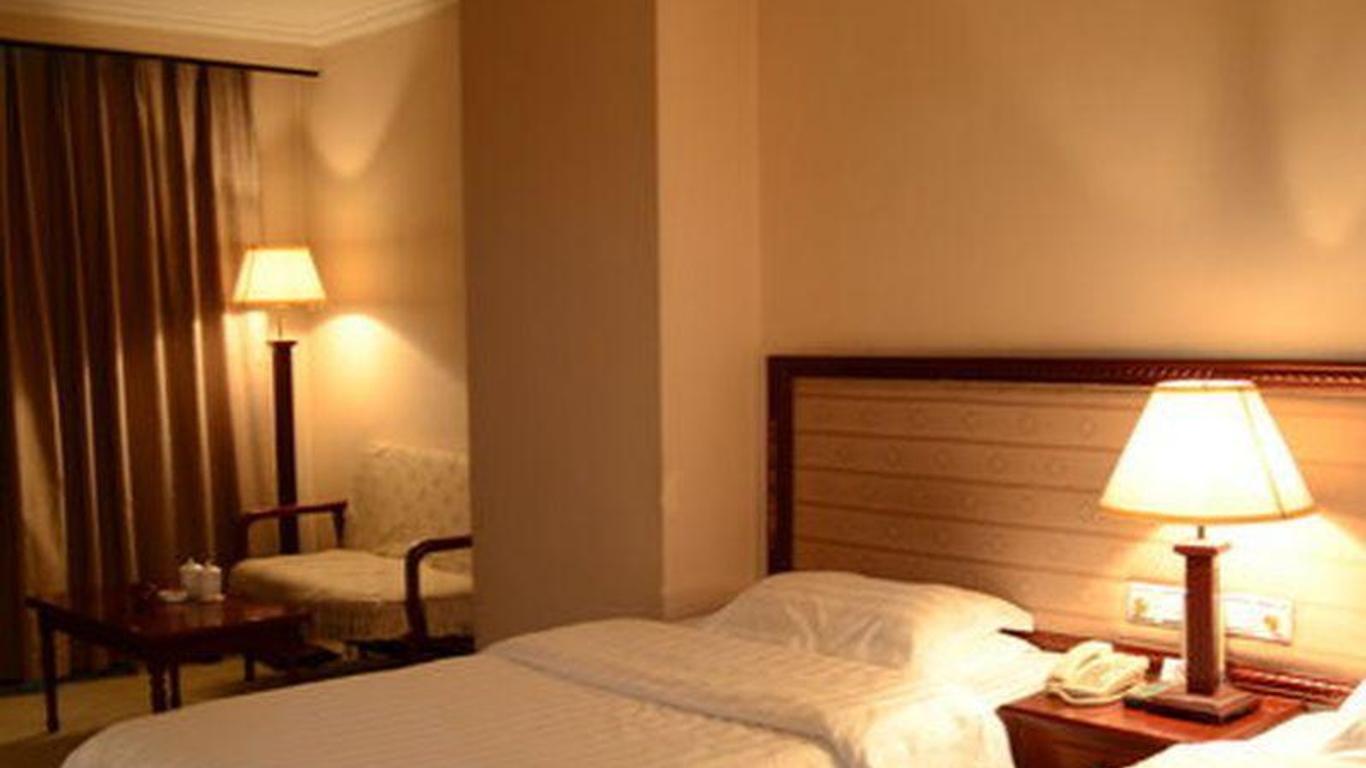 Yanji Han Cheng Century Hotel