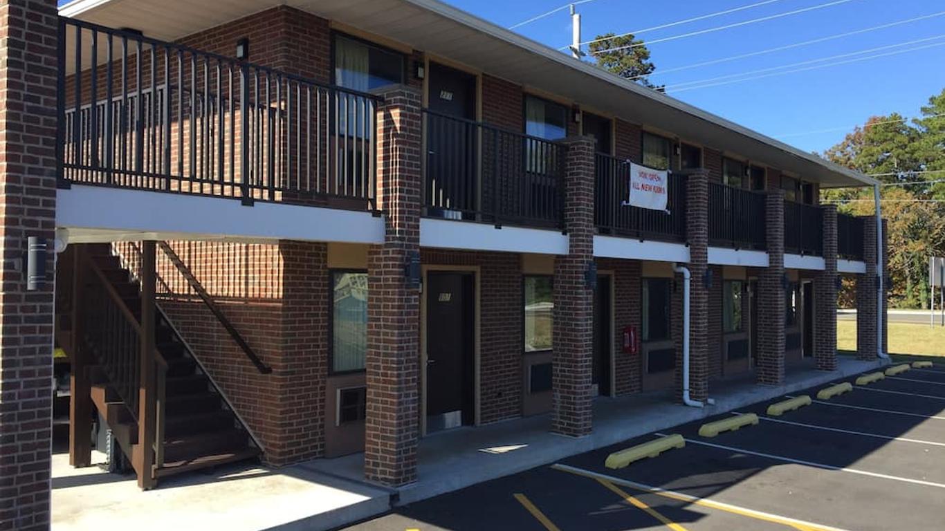 Brick Motor Inn