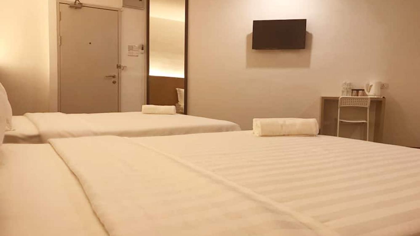 Place2Stay Business Hotel @ Metrocity