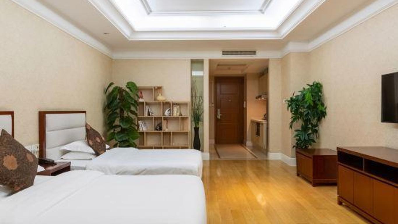 Suzhou Puyu Zhongrun Apartment Hotel