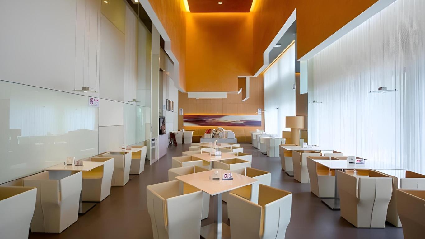 Jinjiang Inn Select Fengxian Baolong Square Canal North Road