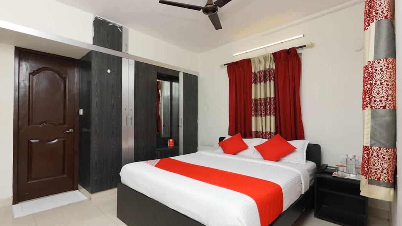 OYO 15133 Sharon Residency