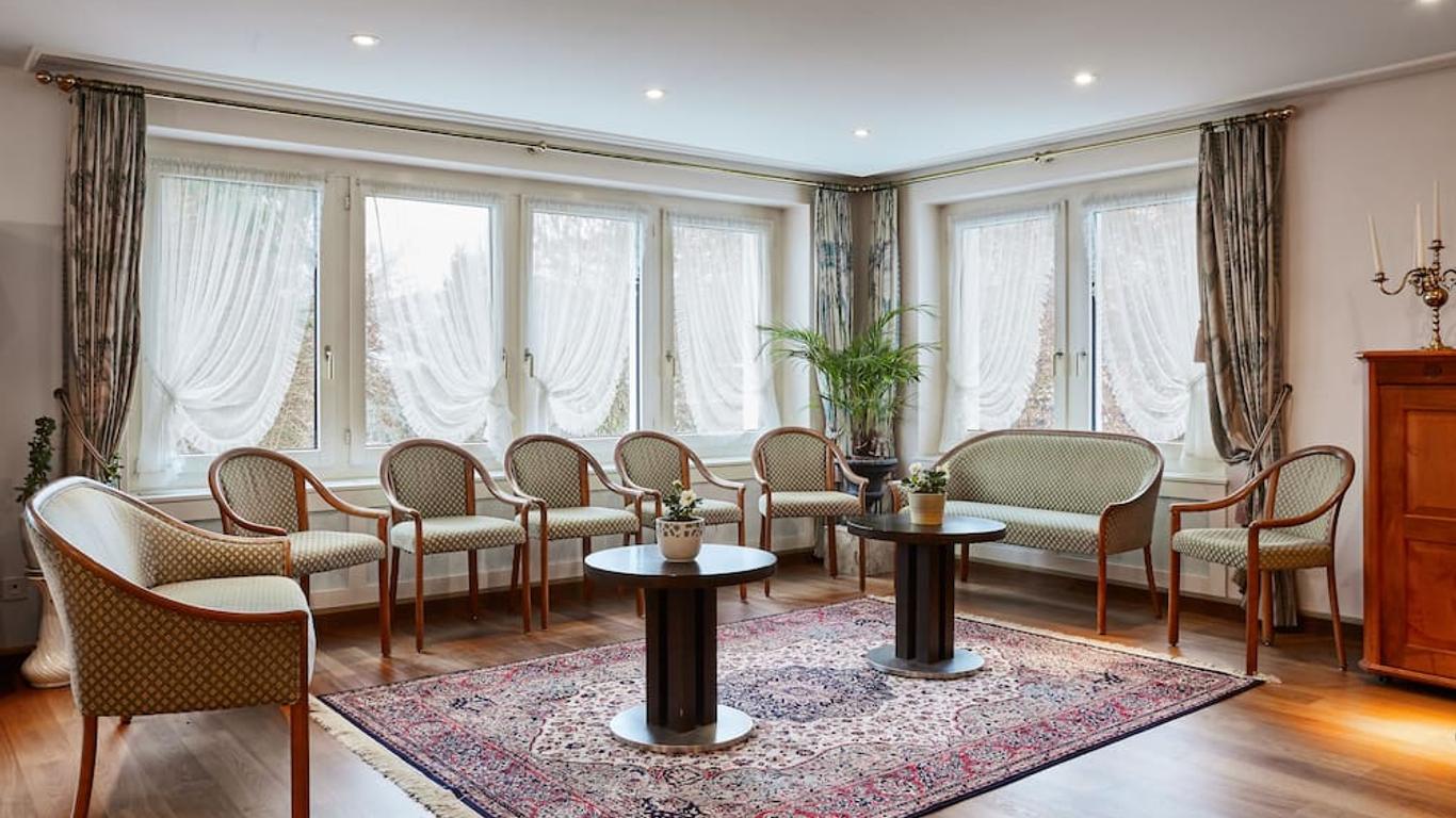 Hotel & Spezialitätenrestaurant zur Linde