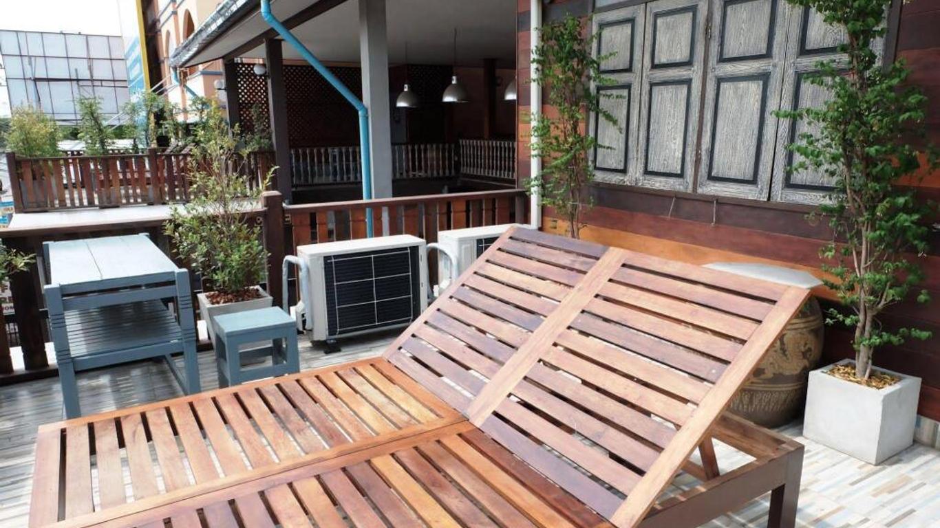 Chommuang Guest House