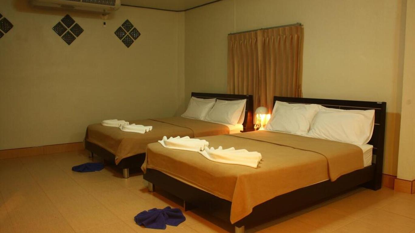 Phumthadarommanee Resort