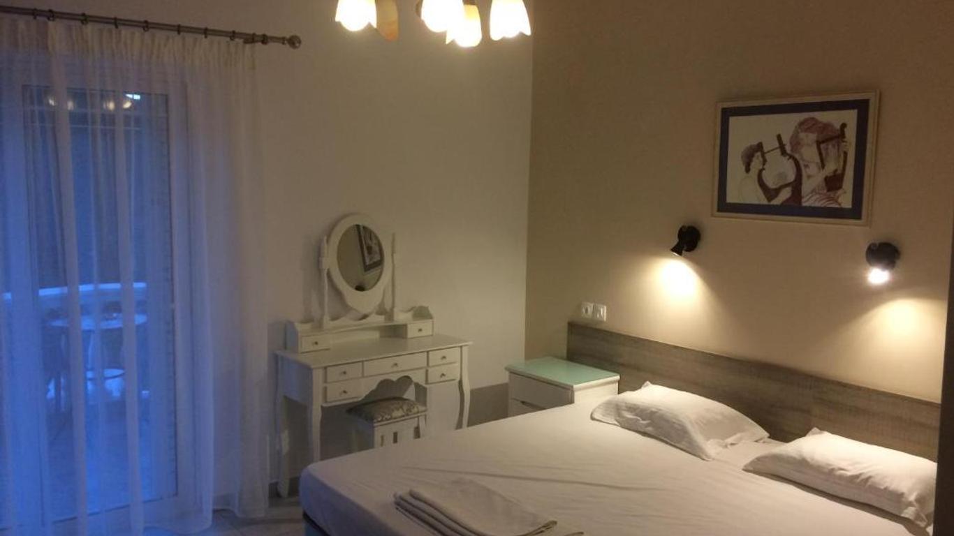 Diaporos Hotel