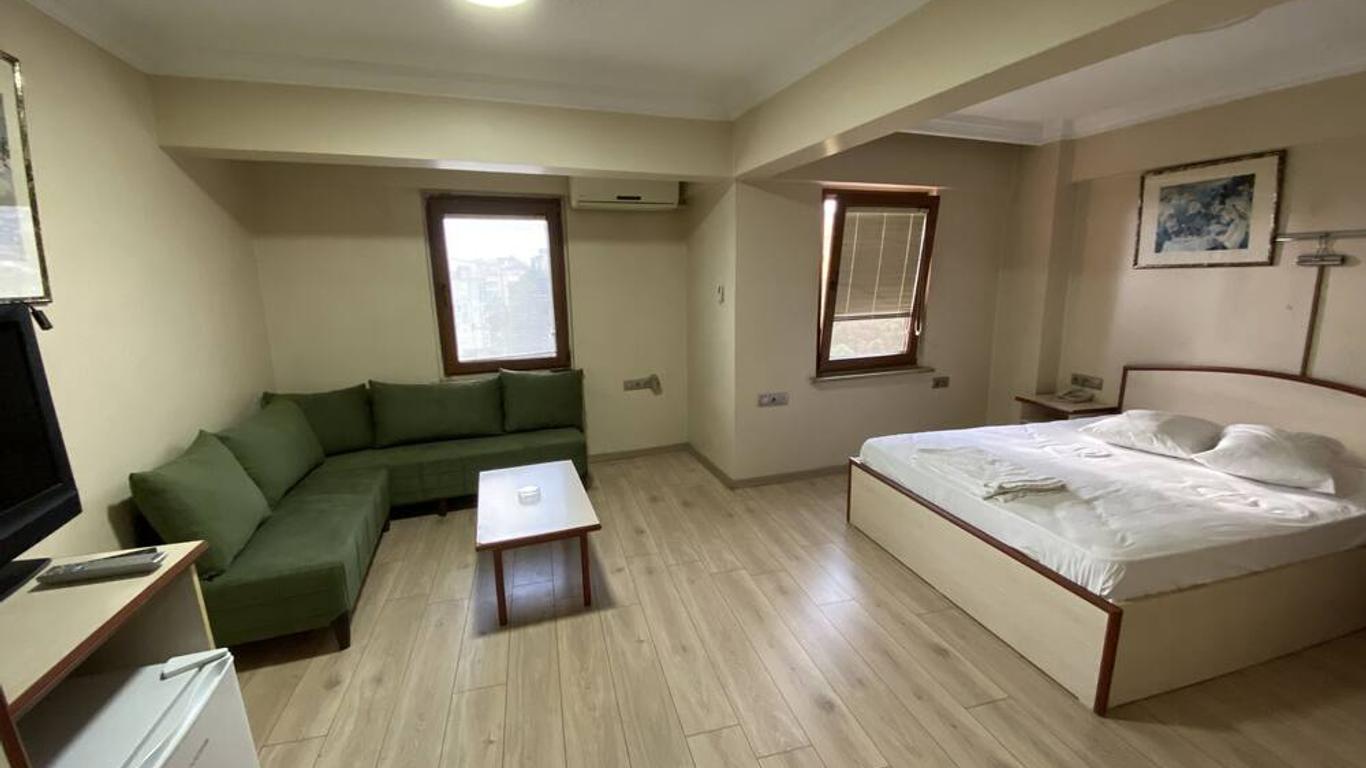 Hotel Cenedag