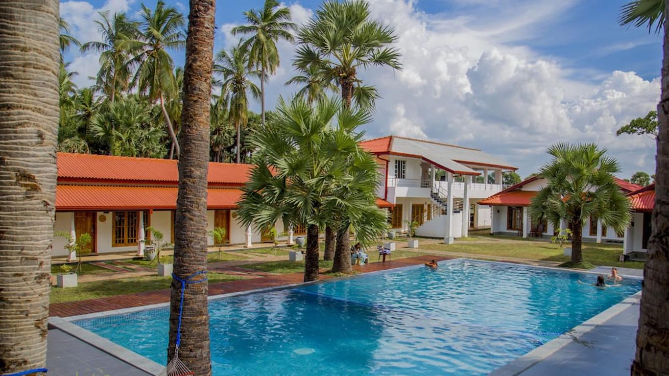 Palm Resort Nilaveli