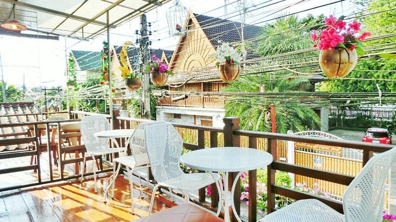 Khobjaina Homestay Soi 4