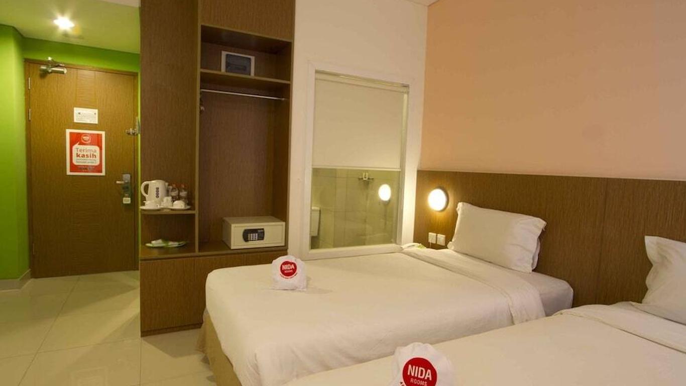 Nida Rooms Tebet Pancoran Statue Dukuh Patra Raya