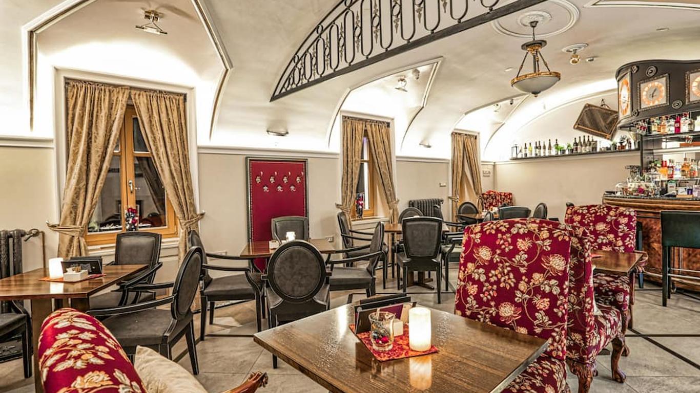 Arbia Dorka Heritage Palace